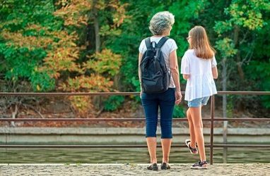 Grandmother wins right to contact grandchildren